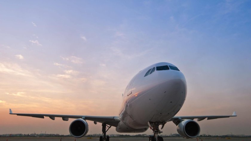 Самолет на стоянке