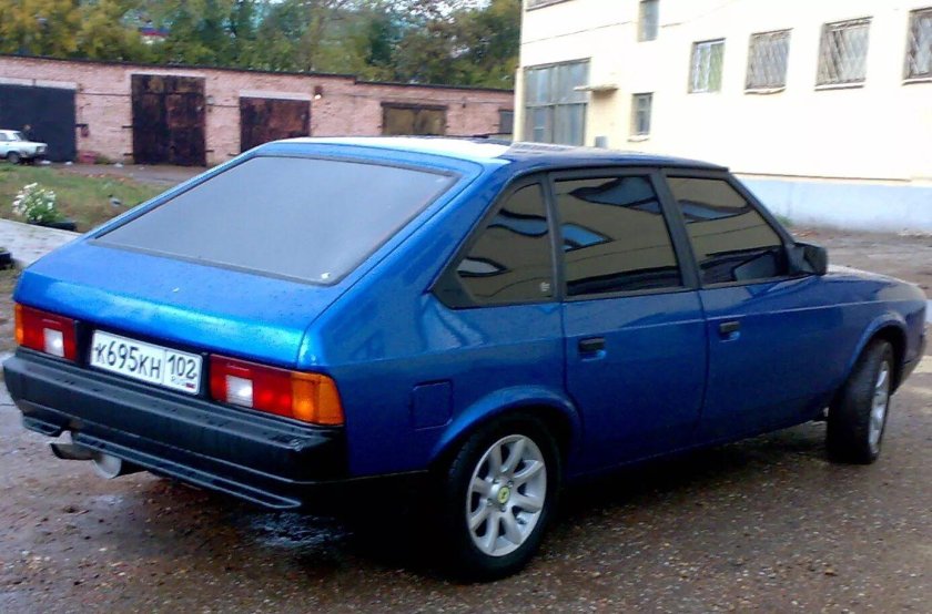 Москвич 2141 голубой металлик