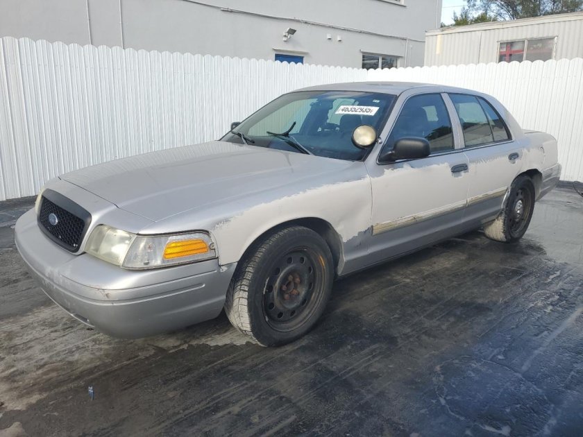 Ford crown victoria police