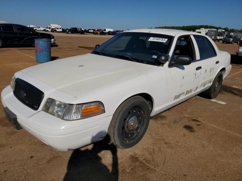 2000 ford crown victoria