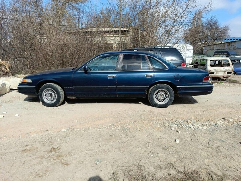 Форд краун виктория 1993