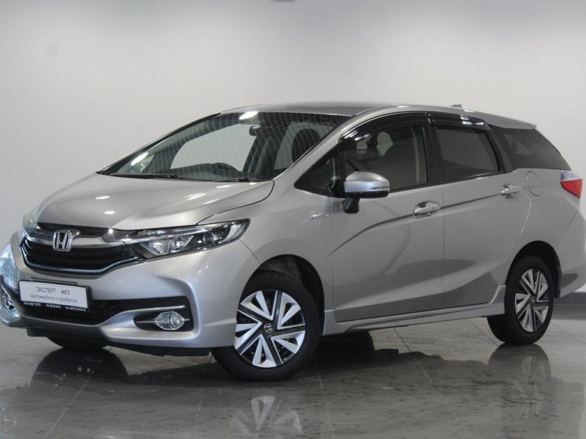 Honda Shuttle Hybrid 2016