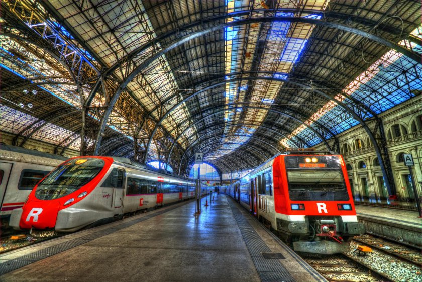 Станция ЖД станция перрон