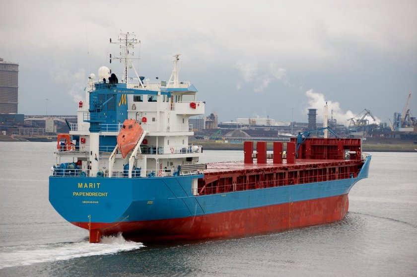 Сухогруз дедвейт