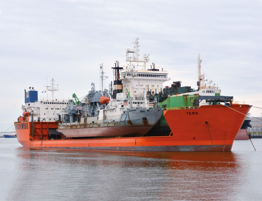 Heavy load Carrier судно