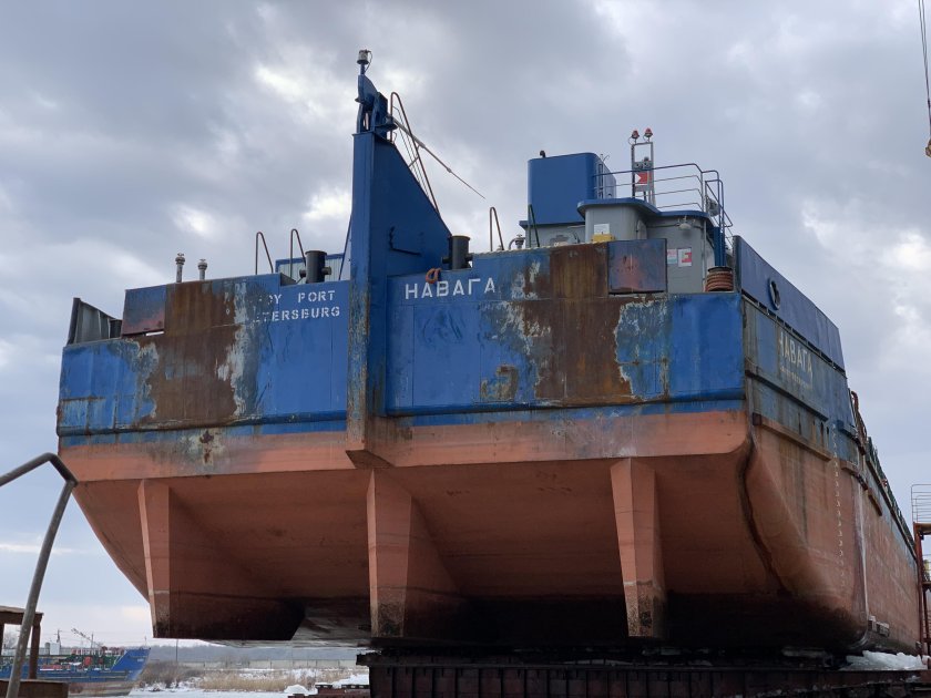 Нефтеналивная баржа проекта т-77