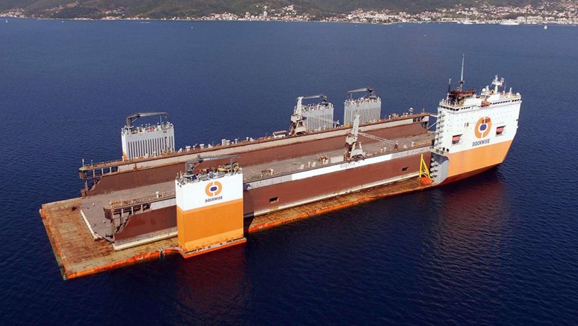 Судно Dockwise Vanguard