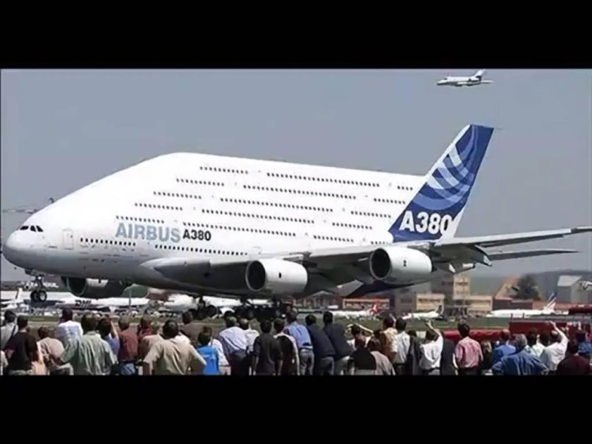 Самый большой пассажирский самолет в мире