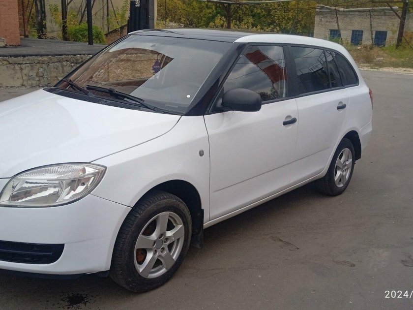 Шкода фабия 1.2 2013