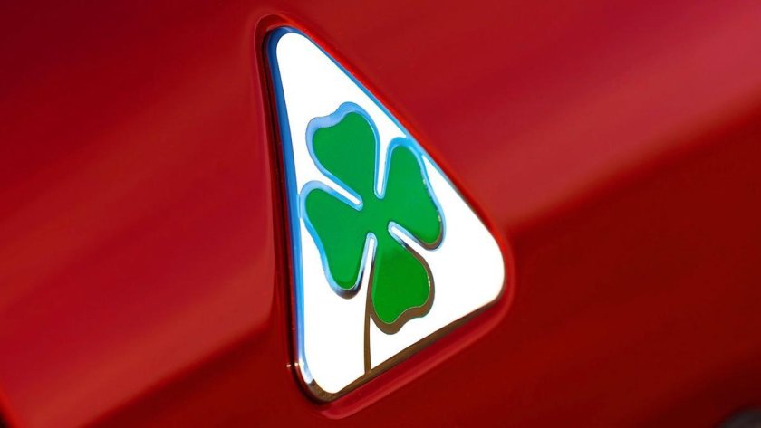 Alfa romeo quadrifoglio logo