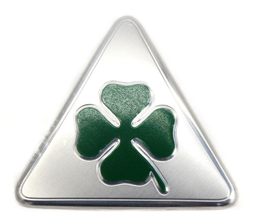 Alfa Romeo Quadrifoglio Клевер