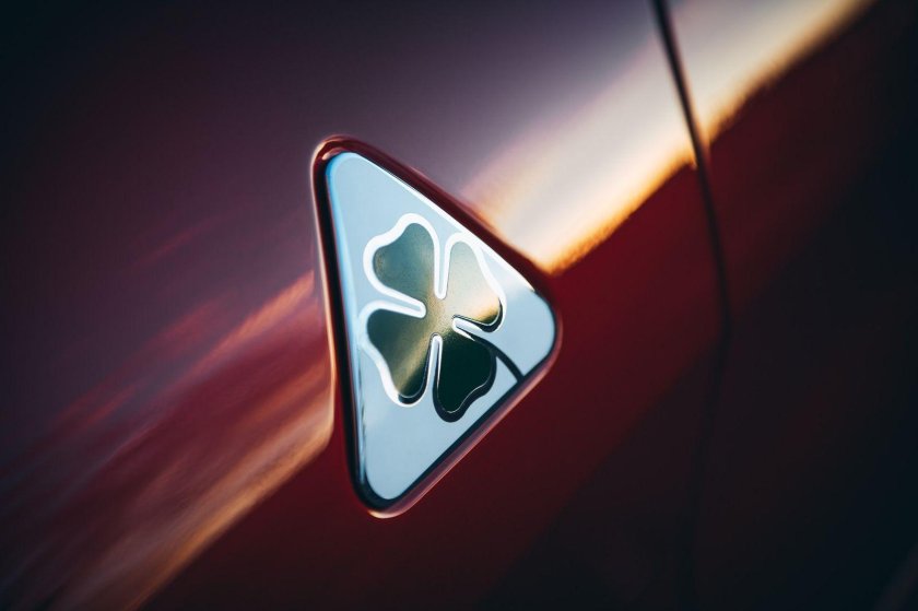 Alfa Romeo Quadrifoglio logo