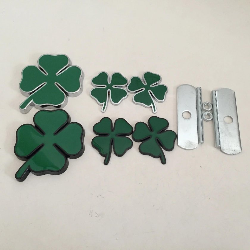 Альфа Ромео Клевер эмблема