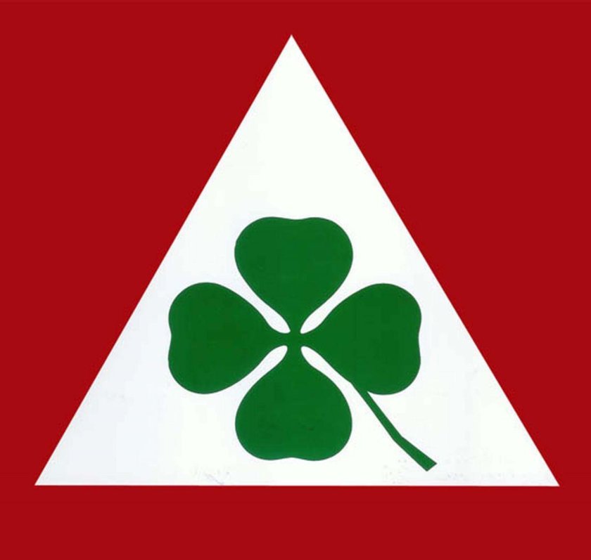 Четырехлистный Клевер Альфа Ромео