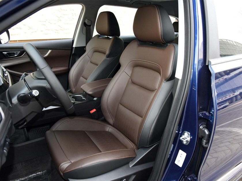 Chery Tiggo 8 салон