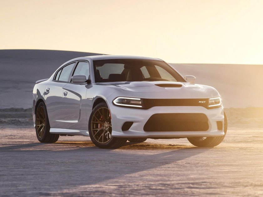 Додж Чарджер 2020