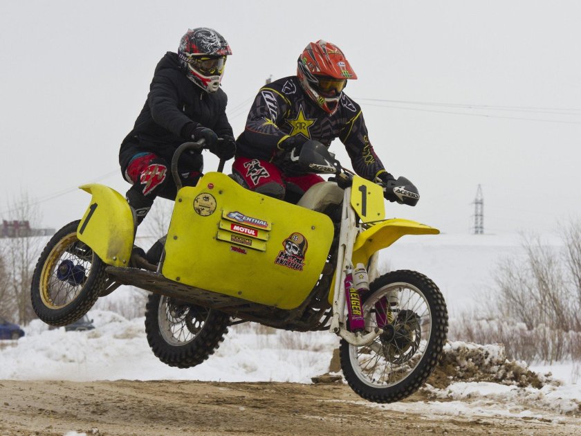 Мотокросс с коляской Урал