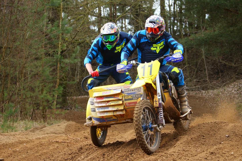 Мотокросс с коляской Урал