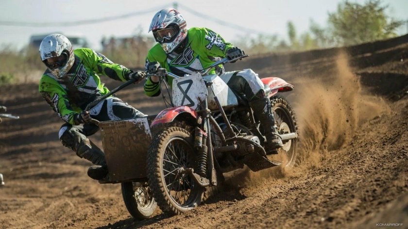 Мотокросс с коляской Урал