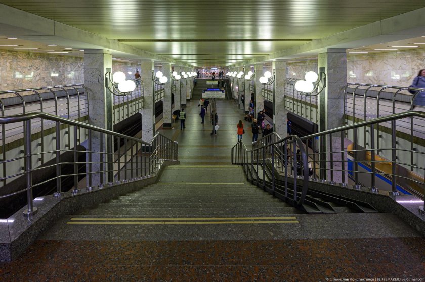 Бульвар Дмитрия Донского метро