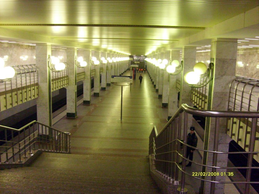 Станция бульвар Дмитрия Донского