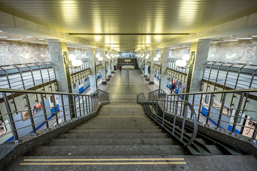 Станция бульвар Дмитрия Донского