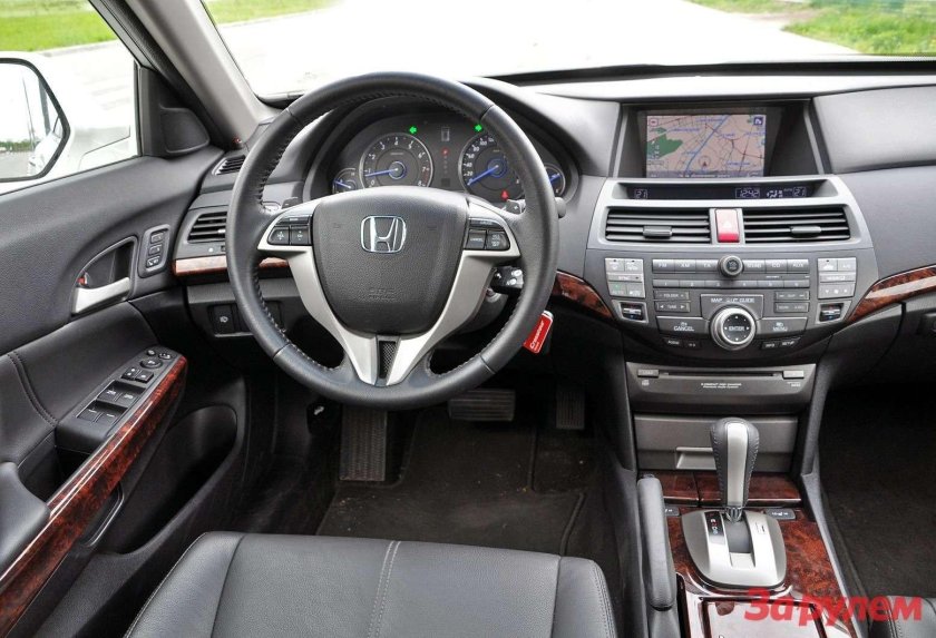 Хонда Кросстур 2014 салон