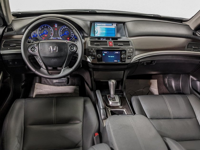 Хонда Кросстур 2022