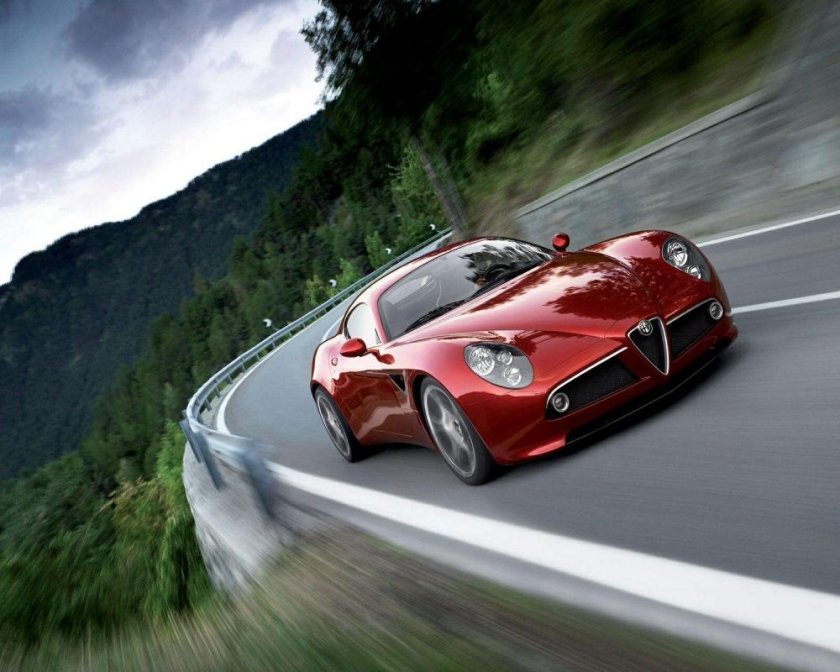 Alfa Romeo 8c
