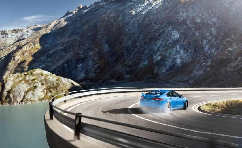 Автомобили на серпантине