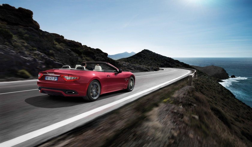2012 Maserati GRANCABRIO Sport