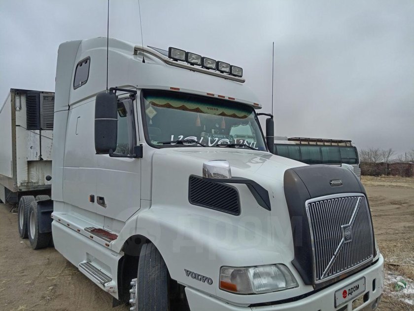 Седельный тягач вольво