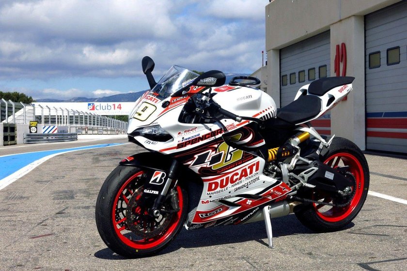 Спортбайк Ауди