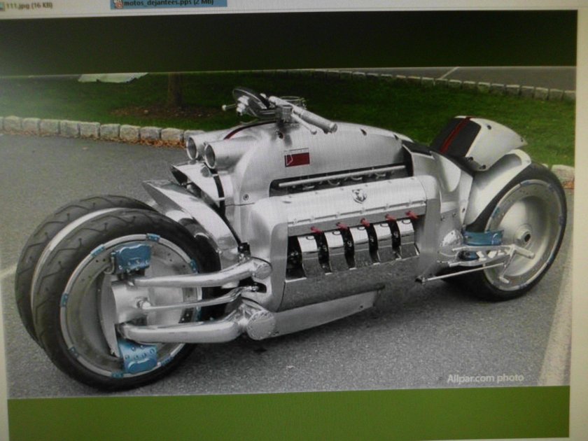 Мотоцикл dodge Tomahawk v10