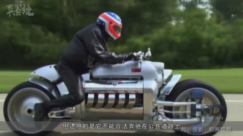 Мотоцикл с двигателем от Додж Вайпер