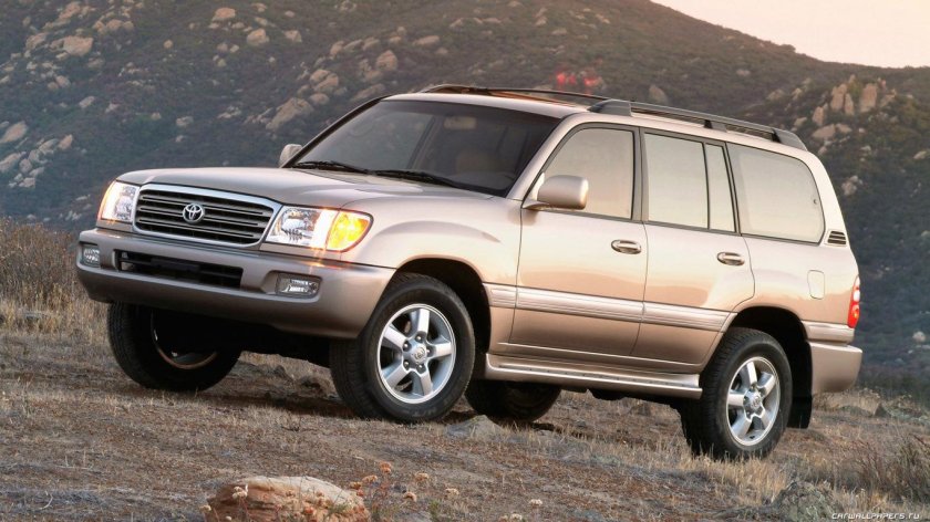 Toyota Land Cruiser 100 внедорожник
