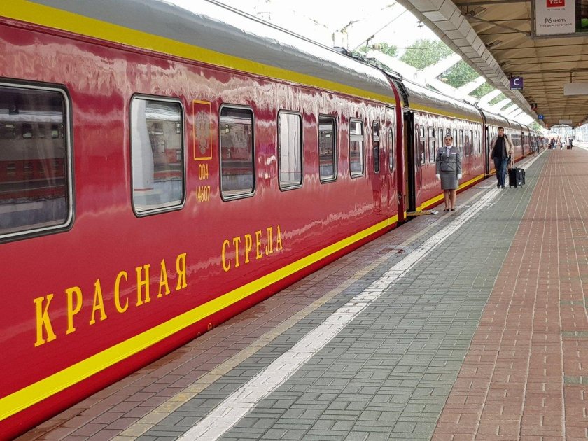 Поезд красная стрела Москва Санкт-Петербург