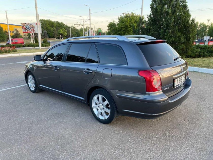 Тойота авенсис 2004 года универсал турбодизель