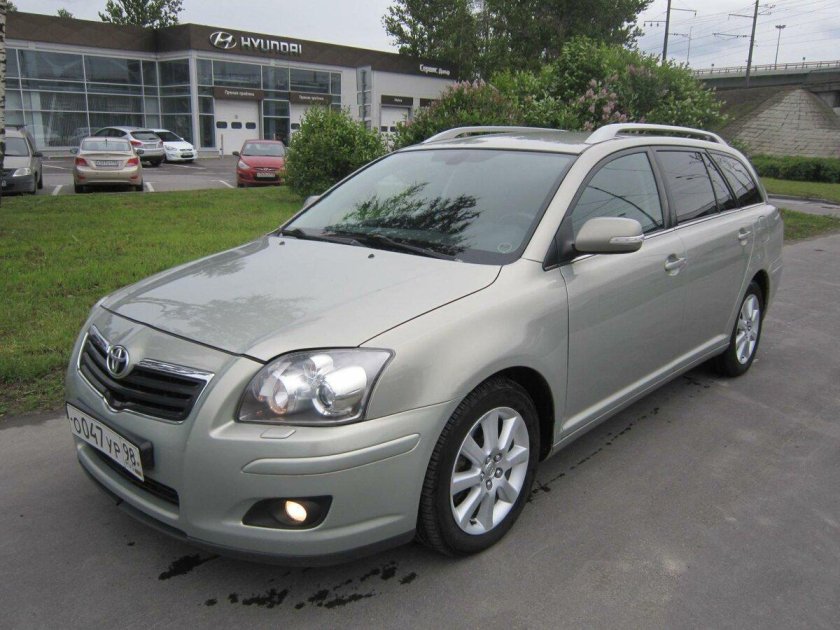 Toyota Avensis 2006 универсал