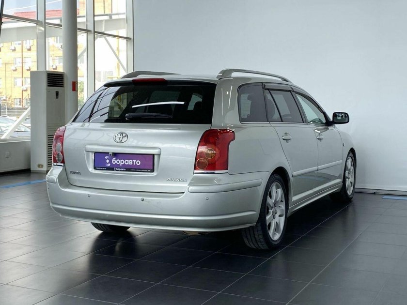 Тойота авенсис универсал 2004