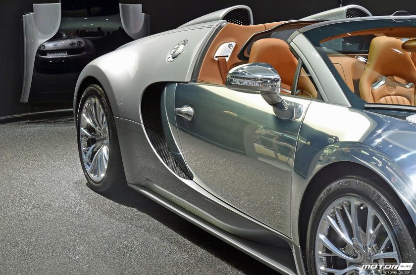 Бугатти Шерон 2023