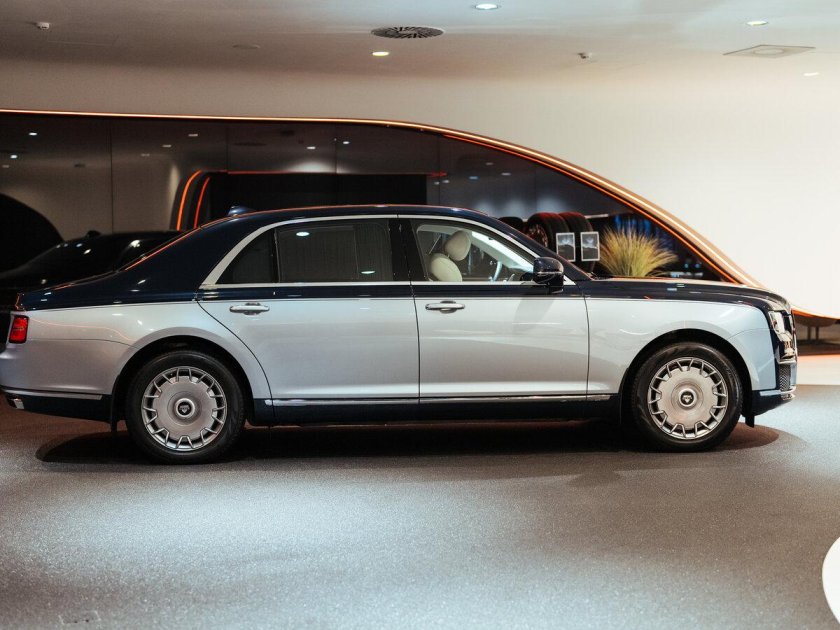 Седан Aurus Senat 2021