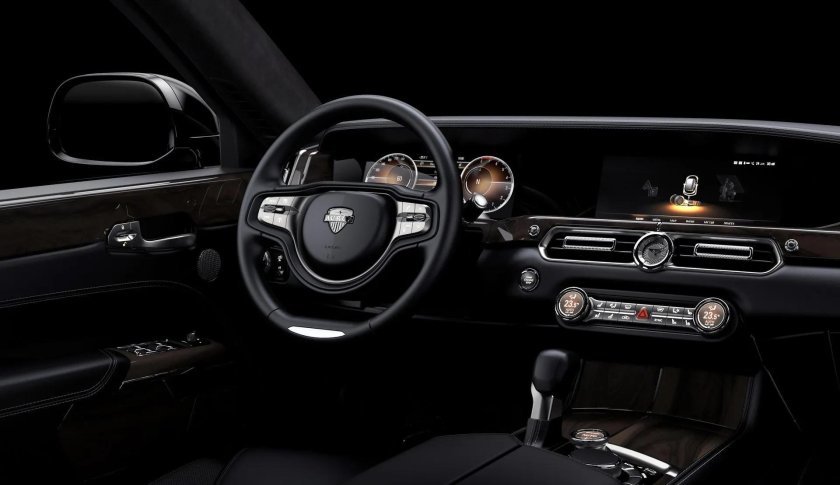 Аурус сенат салон