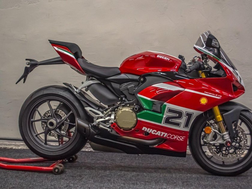 Мотоцикл ducati panigale v4