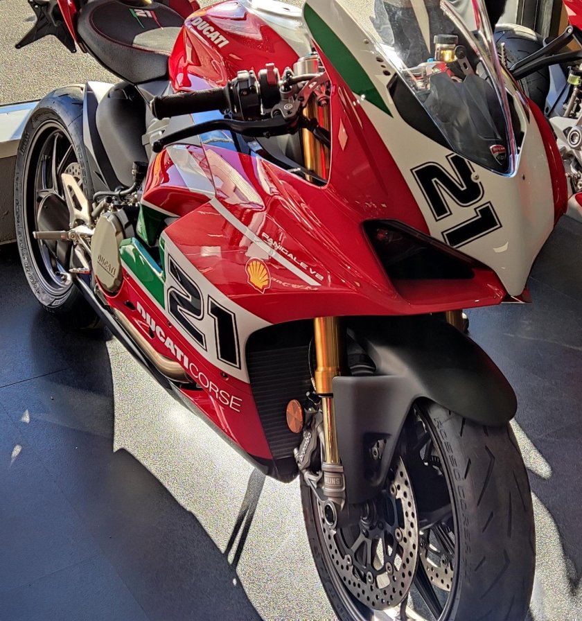 Ducati panigale v2 bayliss