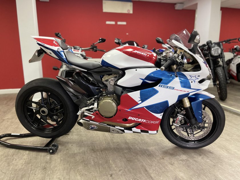 Ducati corse мотоциклы