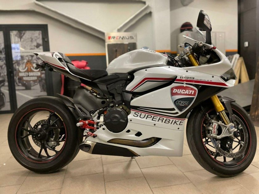 Мотоцикл ducati