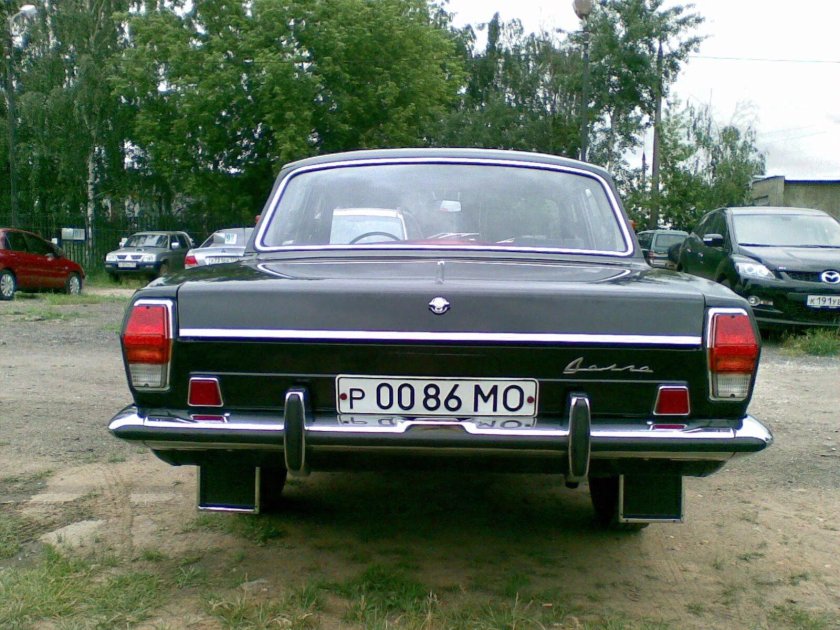 ГАЗ 24 сзади