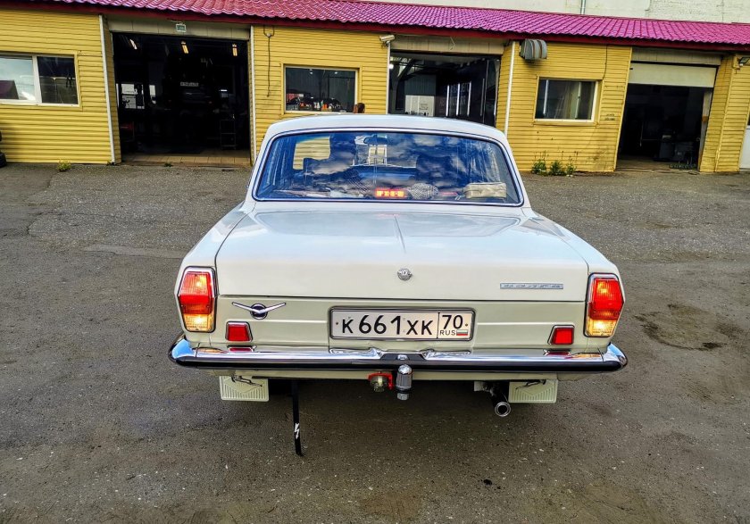 ГАЗ 24 задний