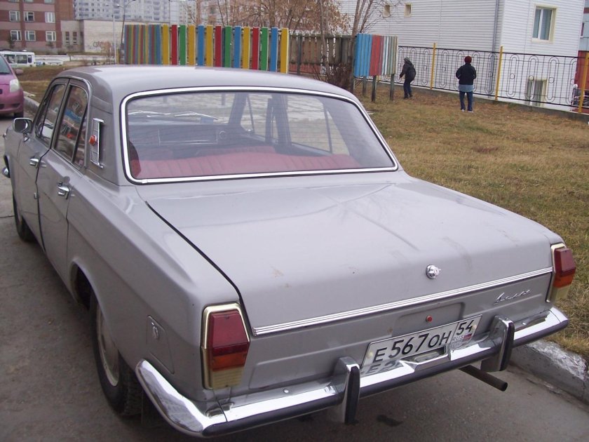 ГАЗ 24 сзади